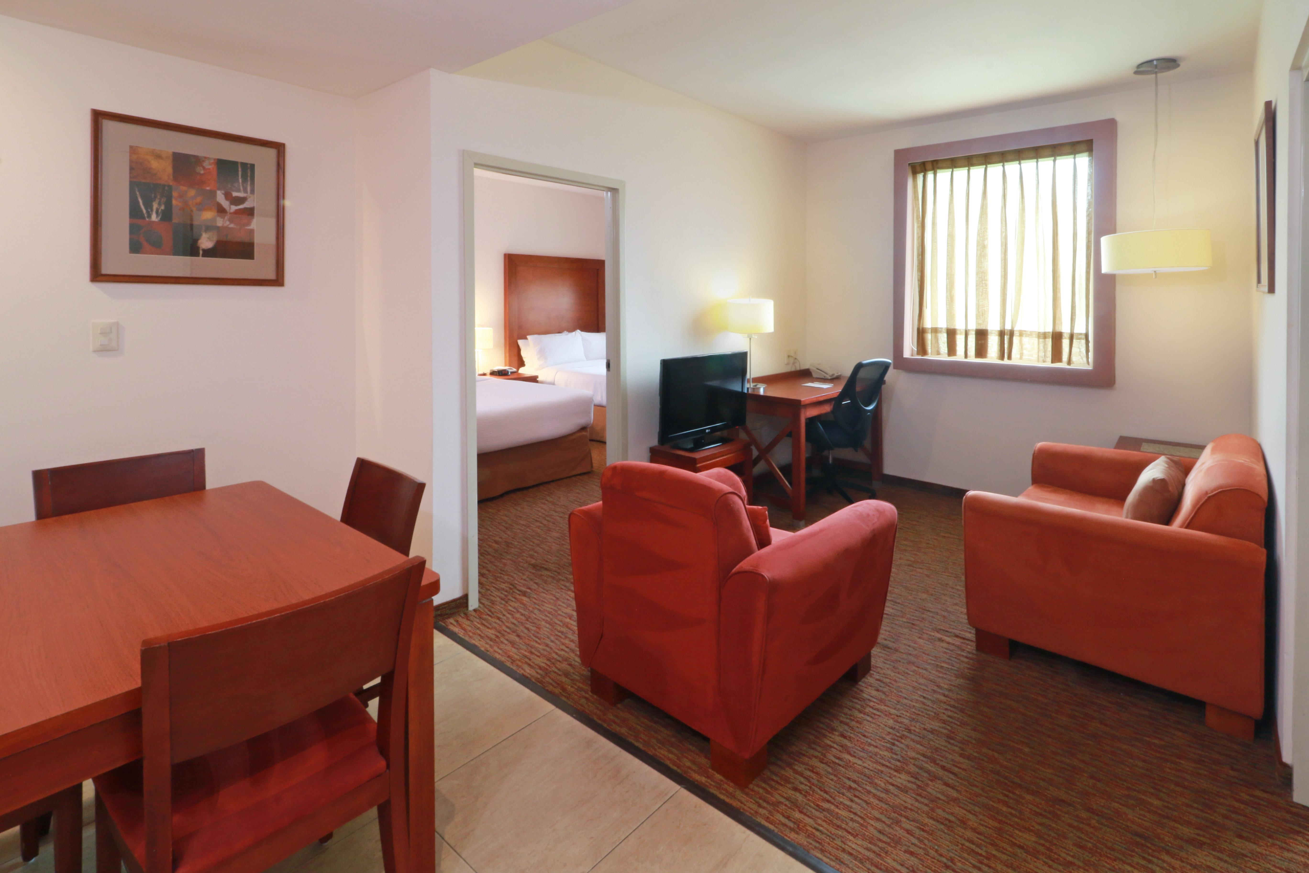 Staybridge Suites Queretaro By Ihg Exterior photo