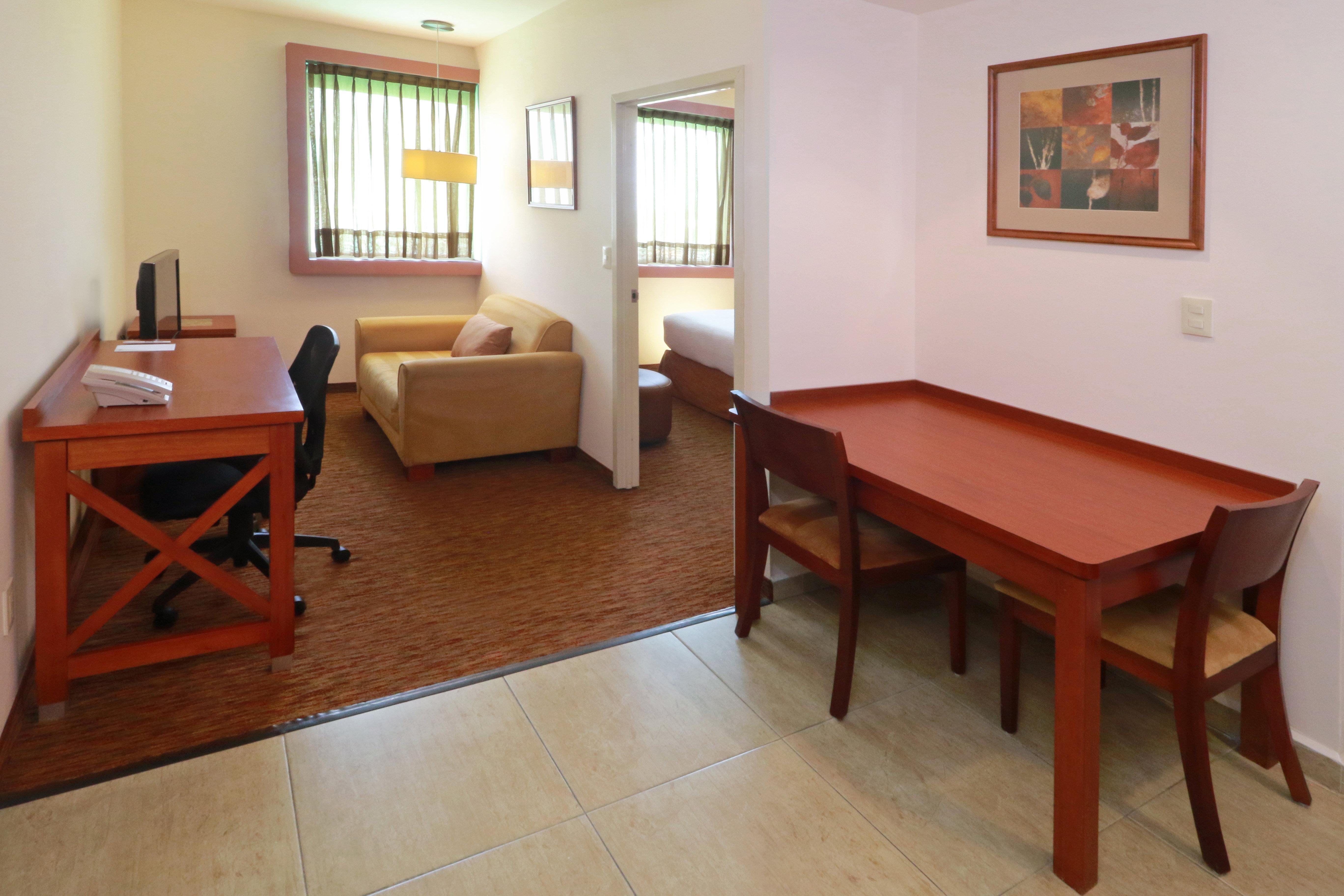 Staybridge Suites Queretaro By Ihg Exterior photo